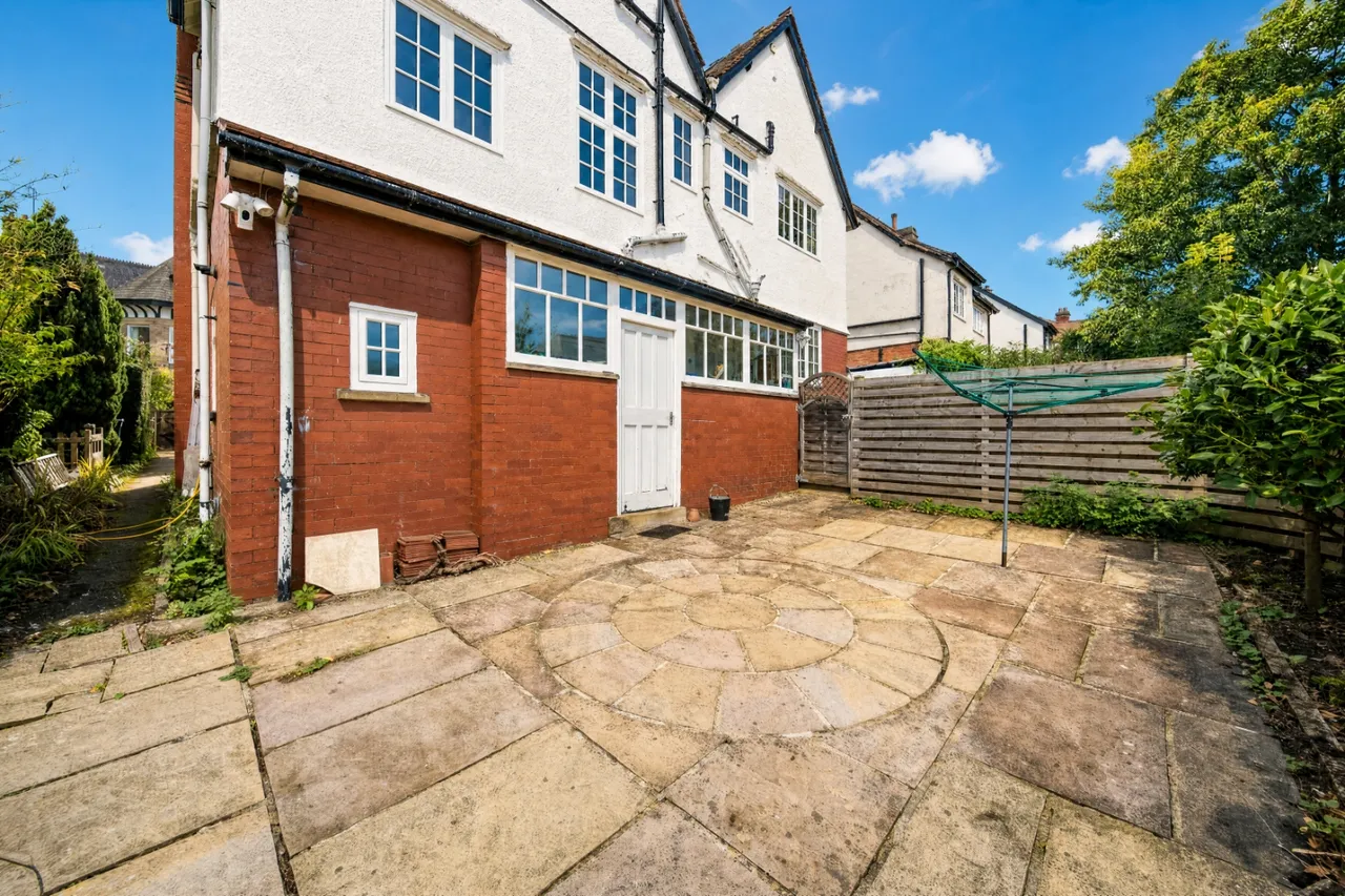 Kings Road, Ilkley, LS29, photo 18