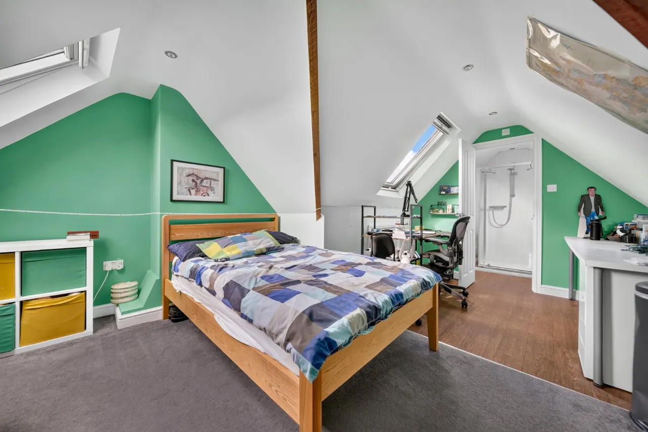 Kings Road, Ilkley, LS29, photo 14