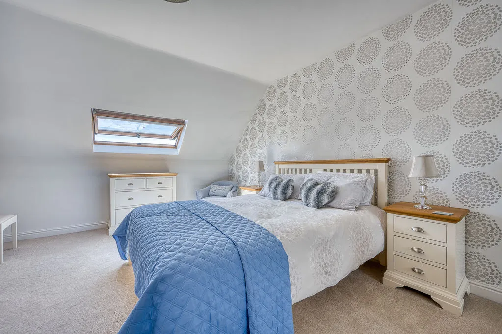 Kenderdine Close, Bednall, ST17, photo 44