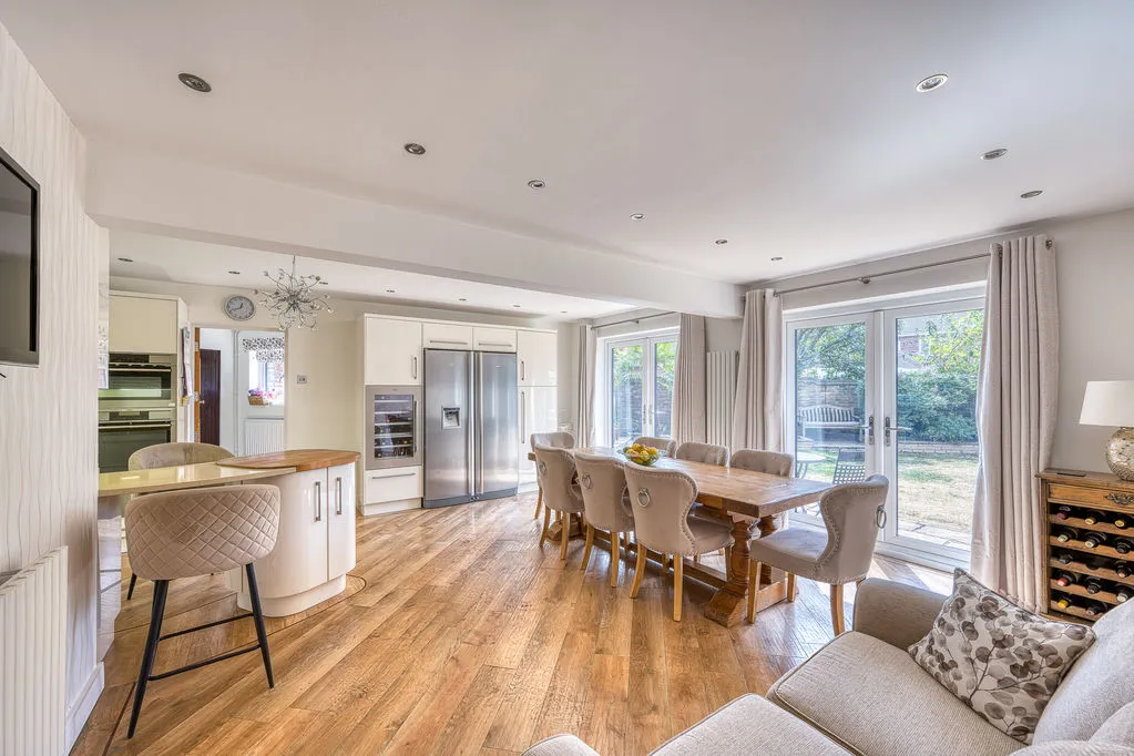 Kenderdine Close, Bednall, ST17, photo 34