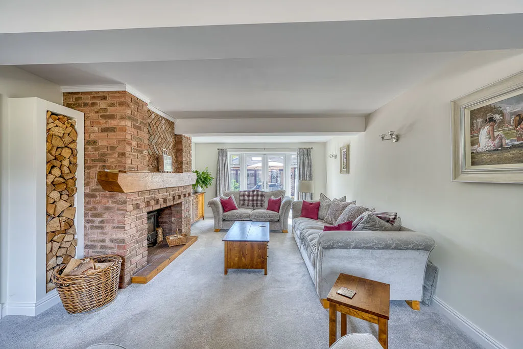 Kenderdine Close, Bednall, ST17, photo 4