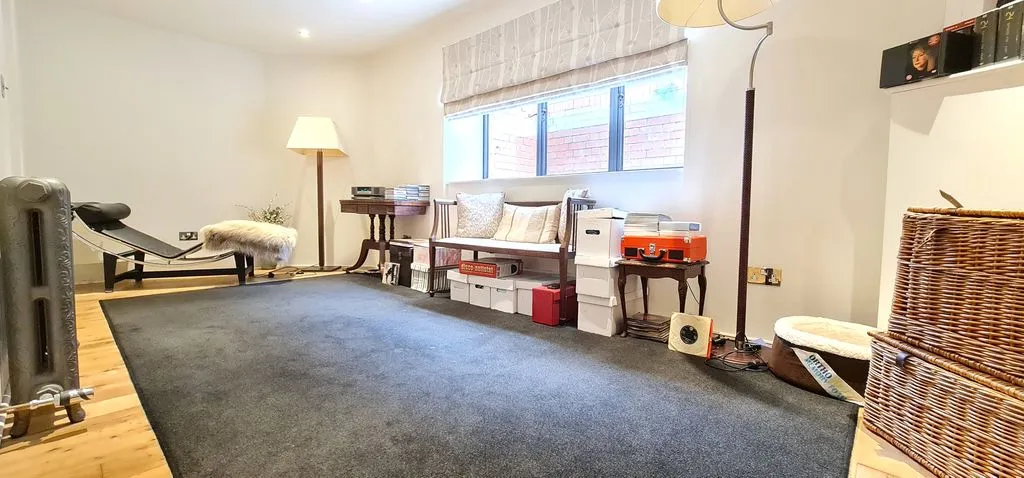 58 Chalkwell Avenue, Westcliff-On-Sea, Essex, SS0 8NN, photo 23