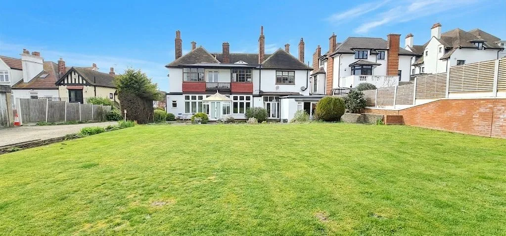 58 Chalkwell Avenue, Westcliff-On-Sea, Essex, SS0 8NN, photo 32