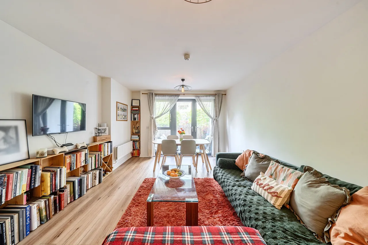 Flat 3, Chaplin House, All Saints Road, London, photo 5