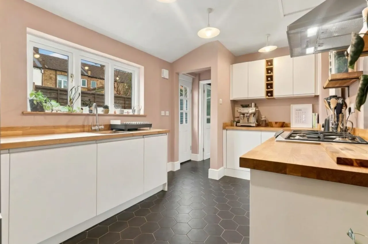 Downsell Road, London, E15, photo 5