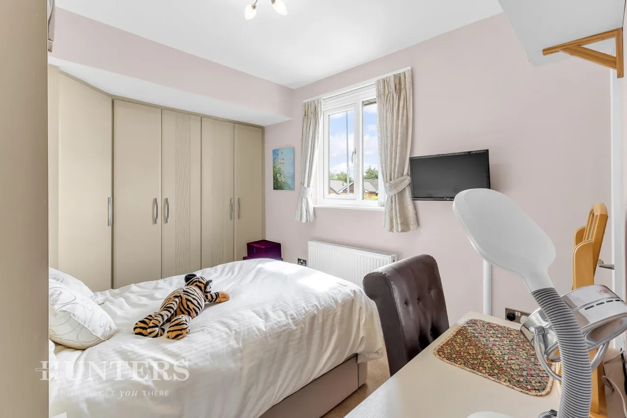 Milbury Drive, Hollingworth Lake, OL15, photo 13