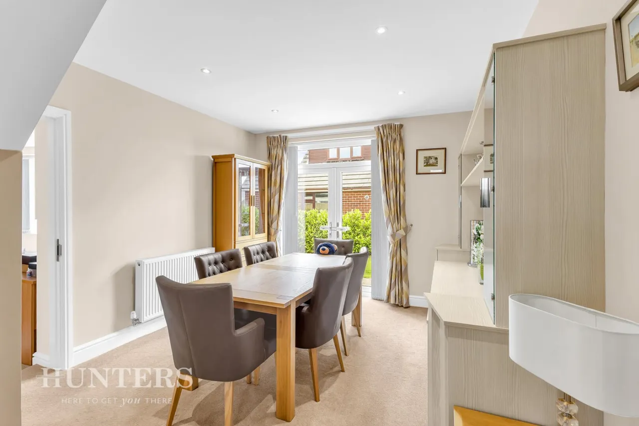 Milbury Drive, Hollingworth Lake, OL15, photo 10