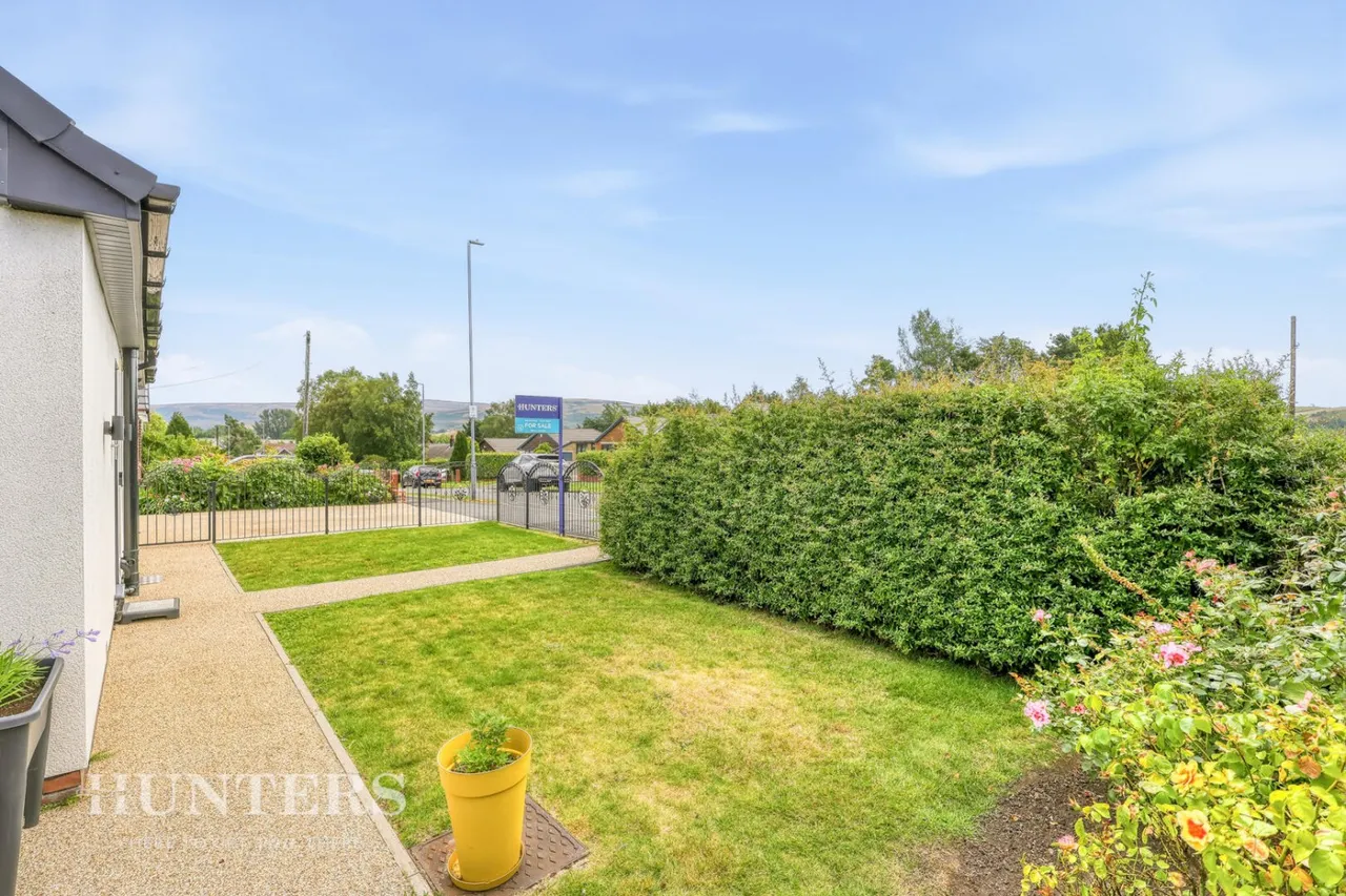 Milbury Drive, Hollingworth Lake, OL15, photo 31