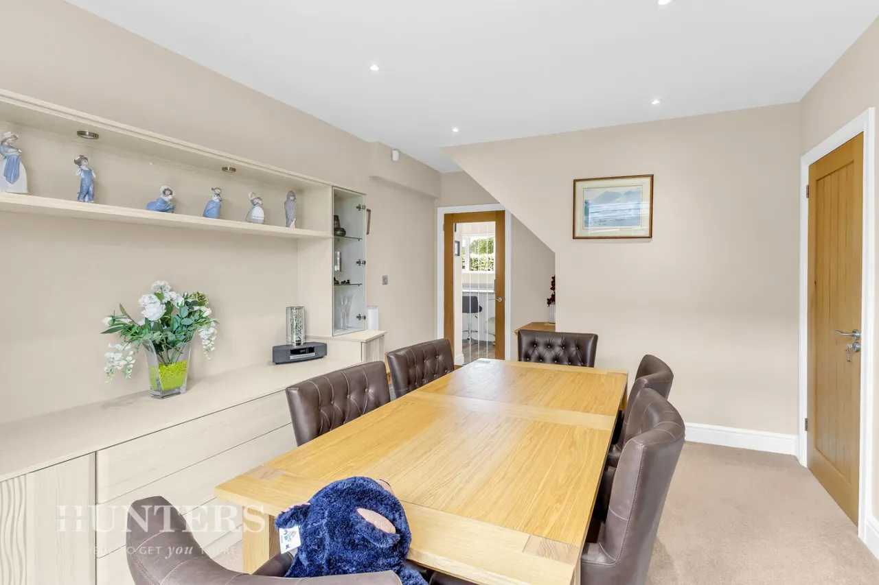 Milbury Drive, Hollingworth Lake, OL15, photo 11