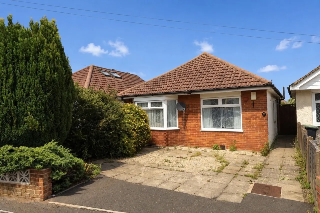 Walliscott Road, Wallisdown, photo 2