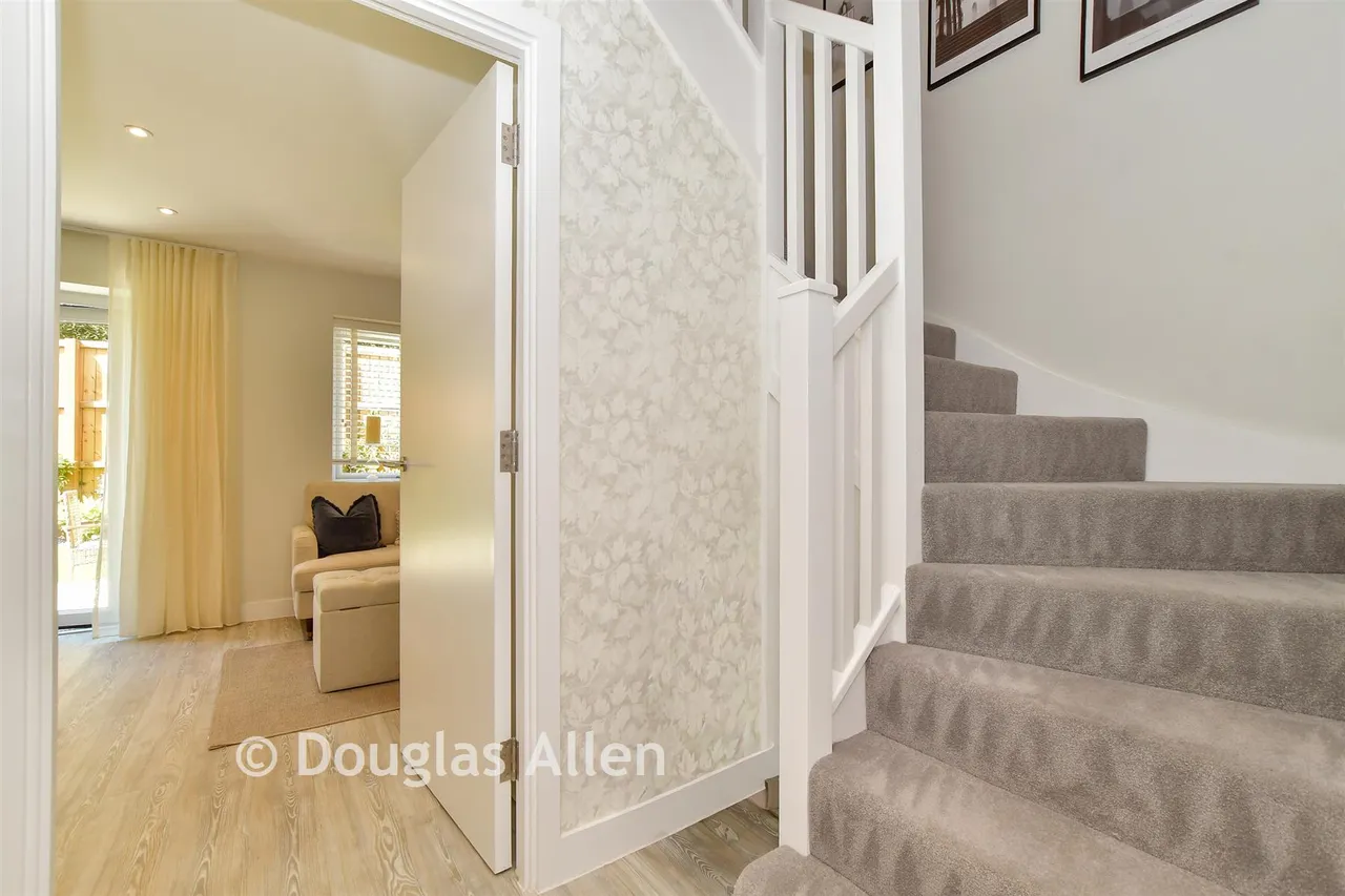 Centurion Way, Billericay, CM12, photo 7