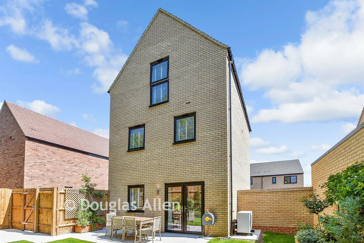 Centurion Way, Billericay, CM12, photo 6