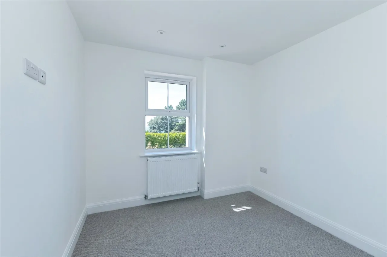 West Cliff Gardens, Bournemouth, BH2, photo 13