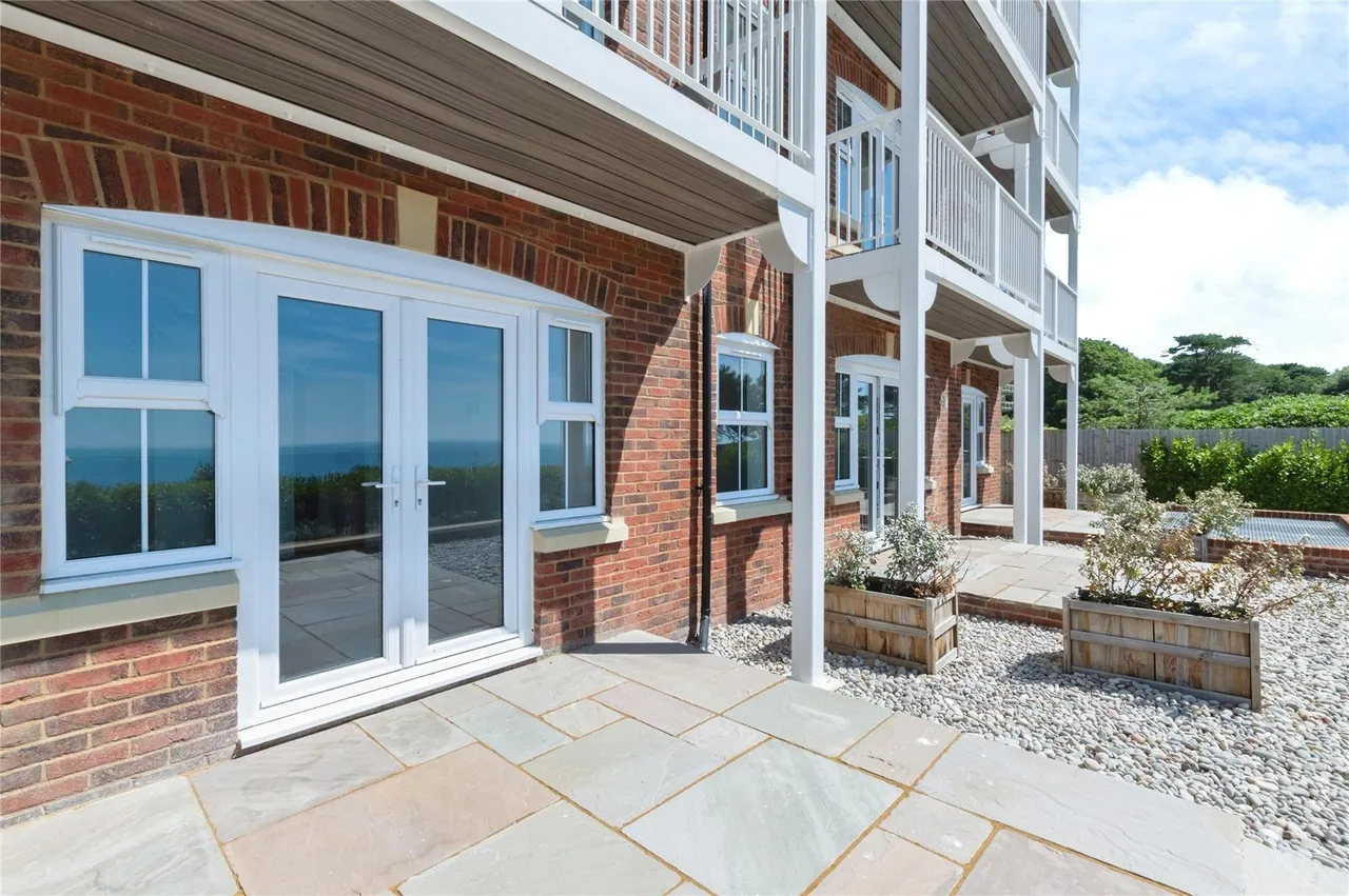 West Cliff Gardens, Bournemouth, BH2, photo 6
