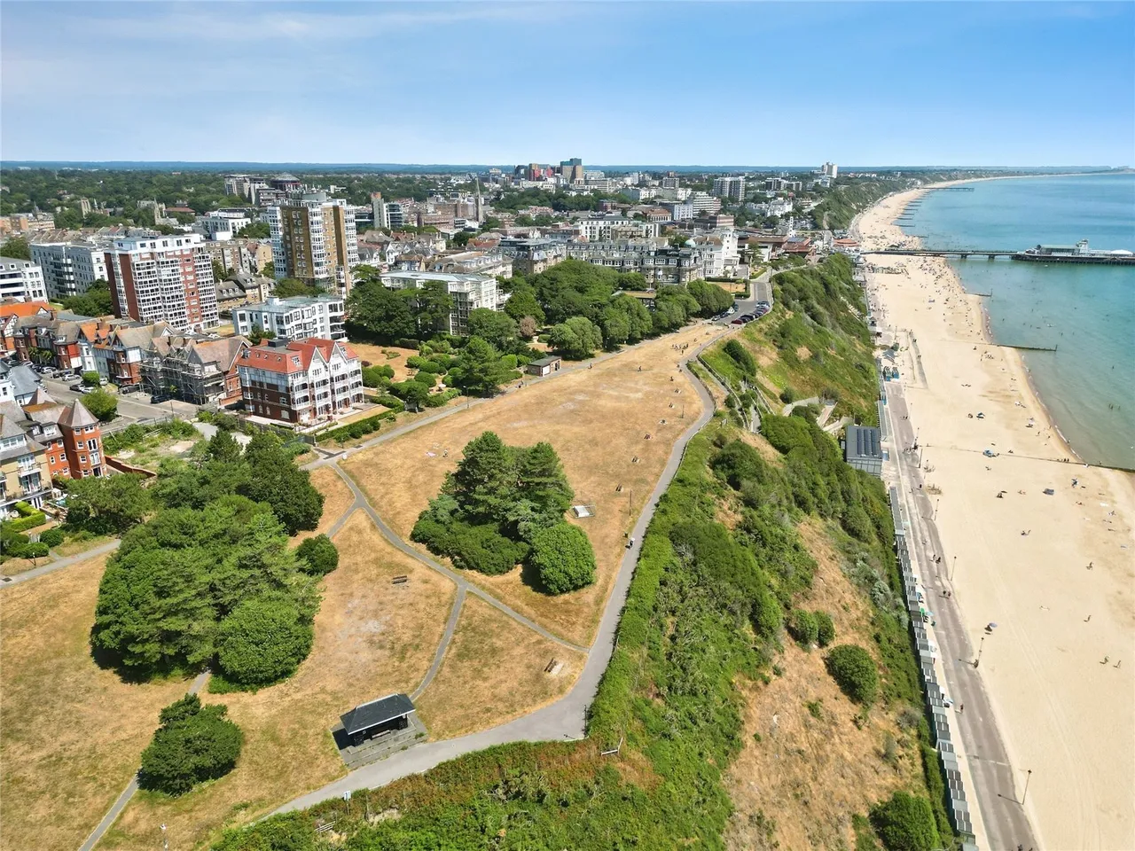 West Cliff Gardens, Bournemouth, BH2, photo 2