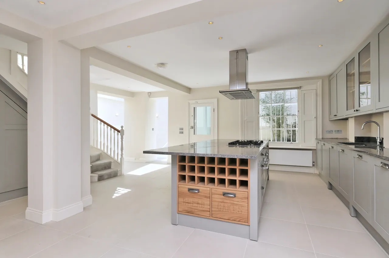 Chalcot Crescent, London, NW1, photo 5