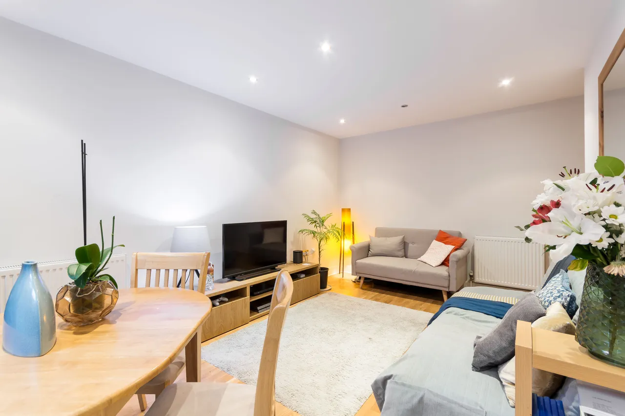 1 Lord Raglan Court, 139 Southgate Road, London, photo 6