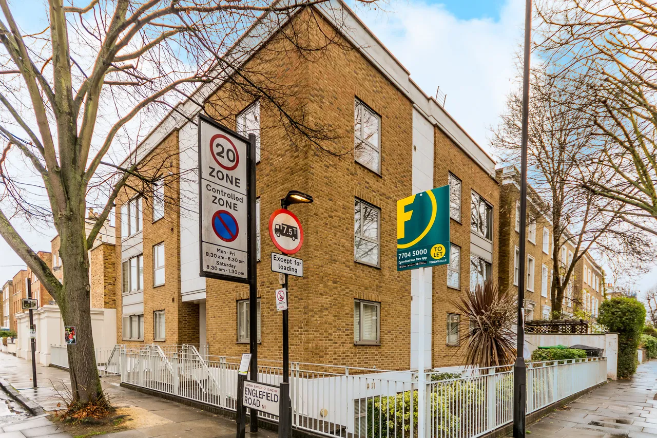 1 Lord Raglan Court, 139 Southgate Road, London, photo 5