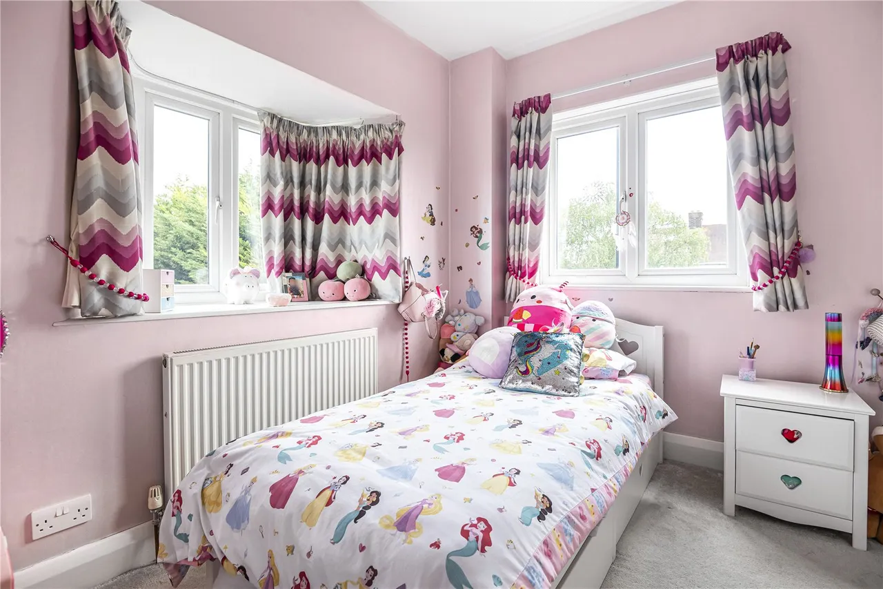 Hoodcote Gardens, London, N21 2NG, photo 17