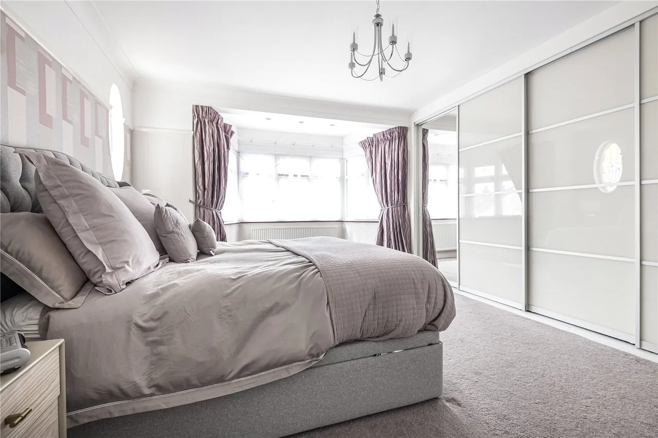 Hoodcote Gardens, London, N21 2NG, photo 13