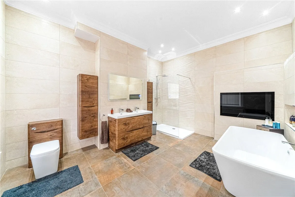 Wold Road, Nafferton, YO25, photo 28