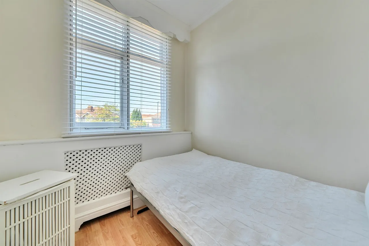 Willow Road, Enfield, EN1, photo 11