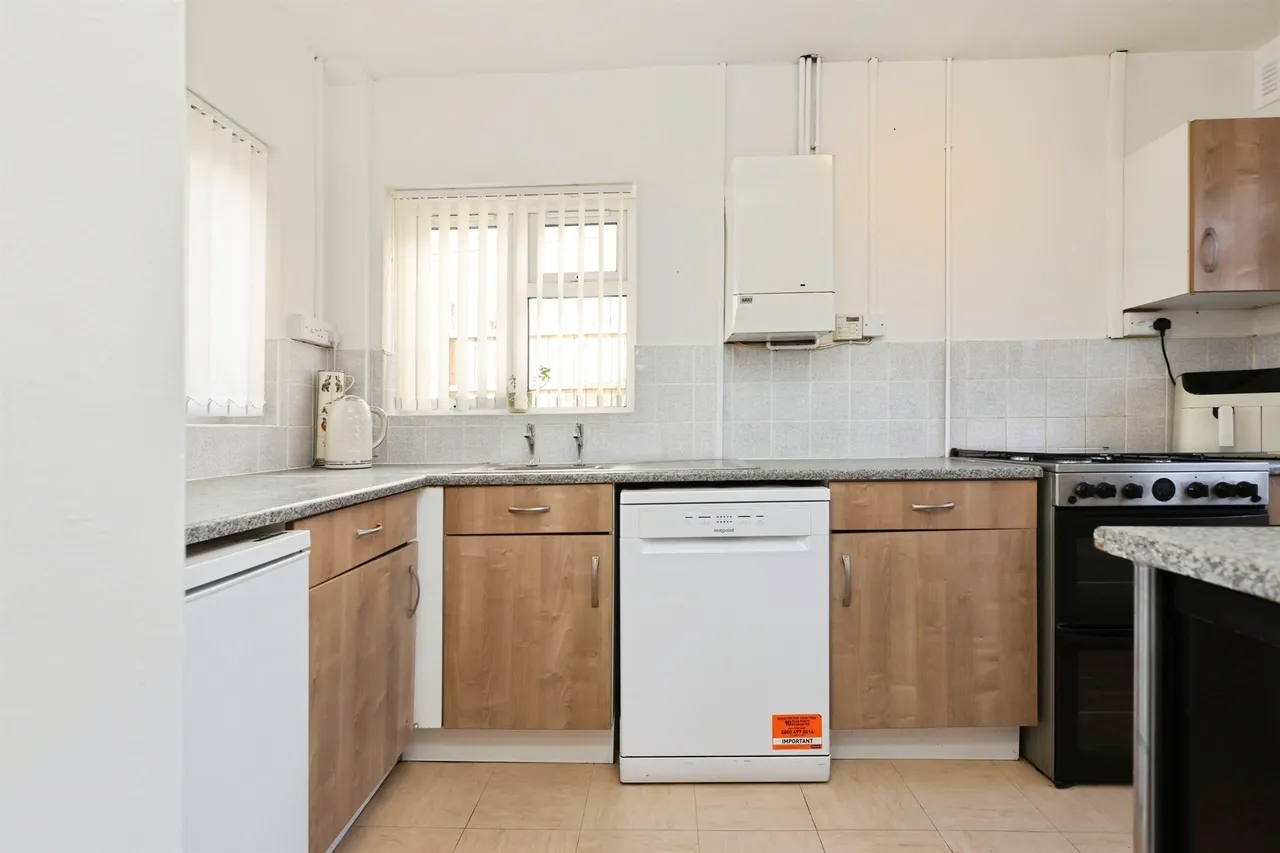 Bryce Road, Brierley Hill, DY5, photo 7