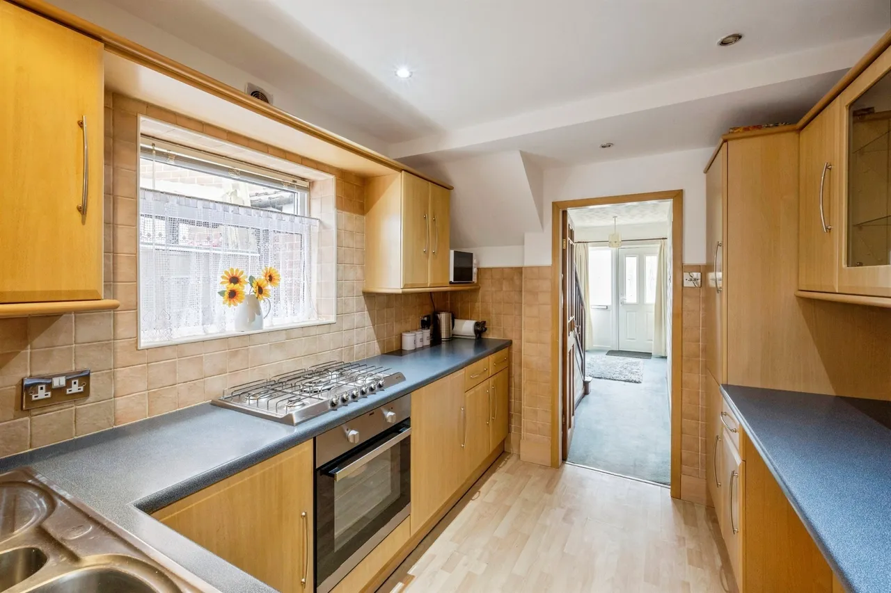 Cherry Tree Crescent, Wickersley, Rotherham, photo 4
