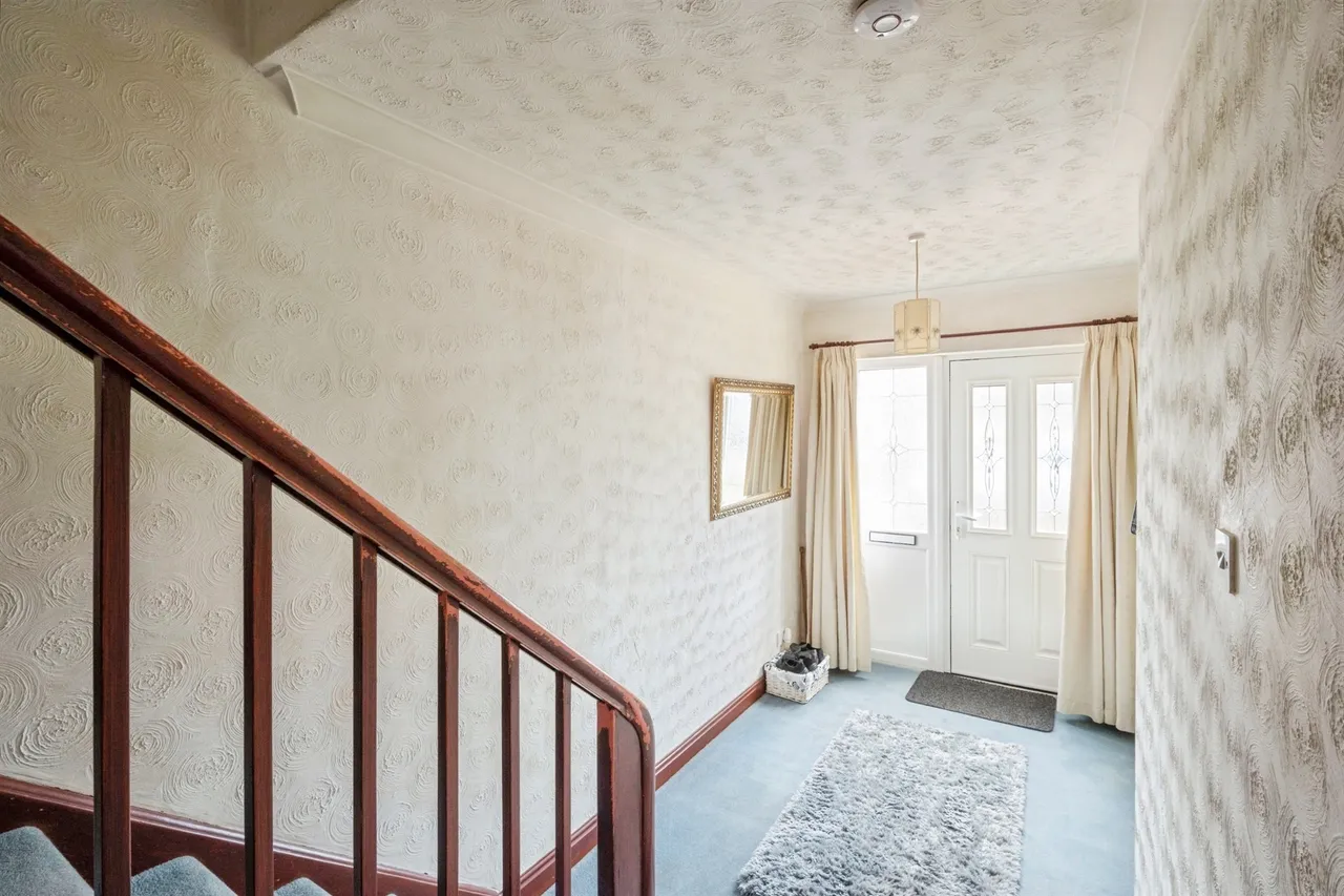 Cherry Tree Crescent, Wickersley, Rotherham, photo 2