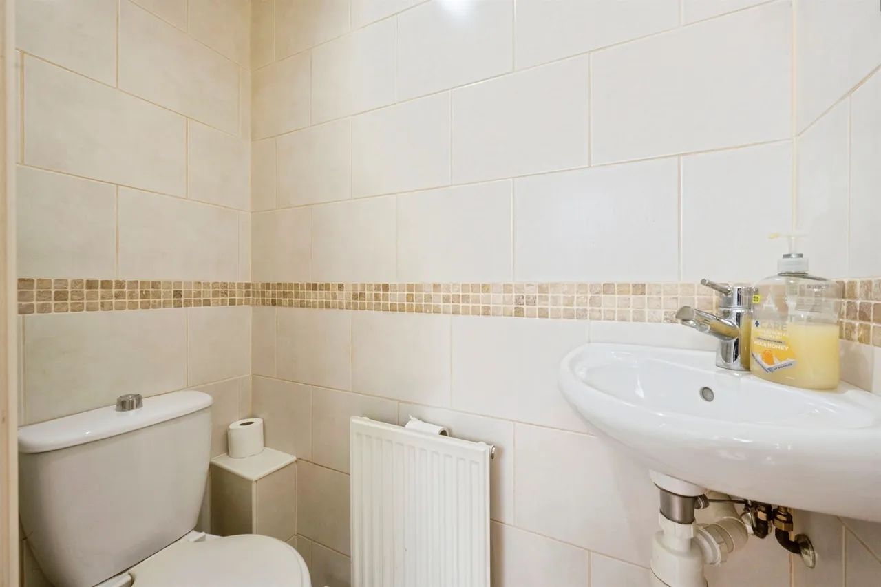 Cherry Tree Crescent, Wickersley, Rotherham, photo 6