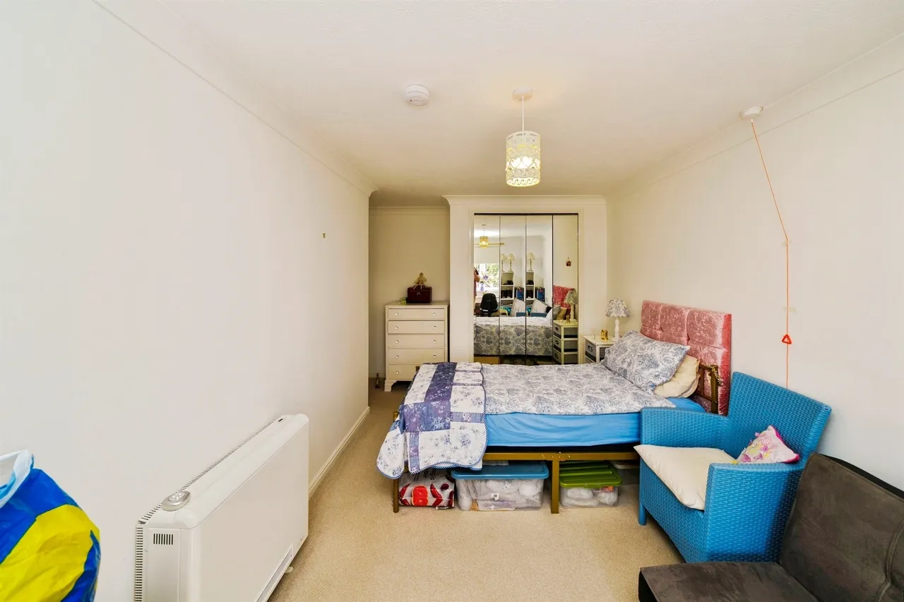 Plymyard Avenue, Bromborough, CH62, photo 8