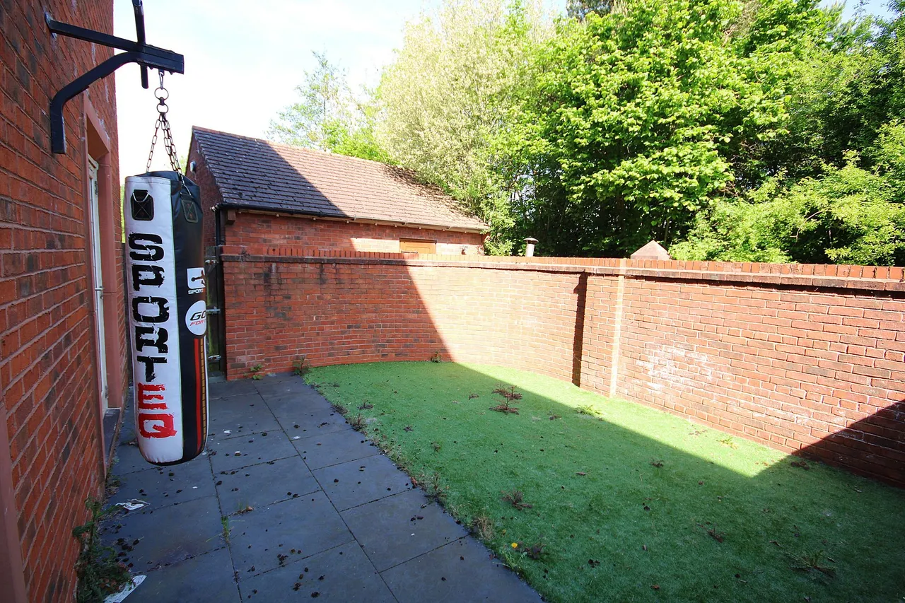 Butts Green, Westbrook, Warrington, Warrington, WA5 7XT, photo 11