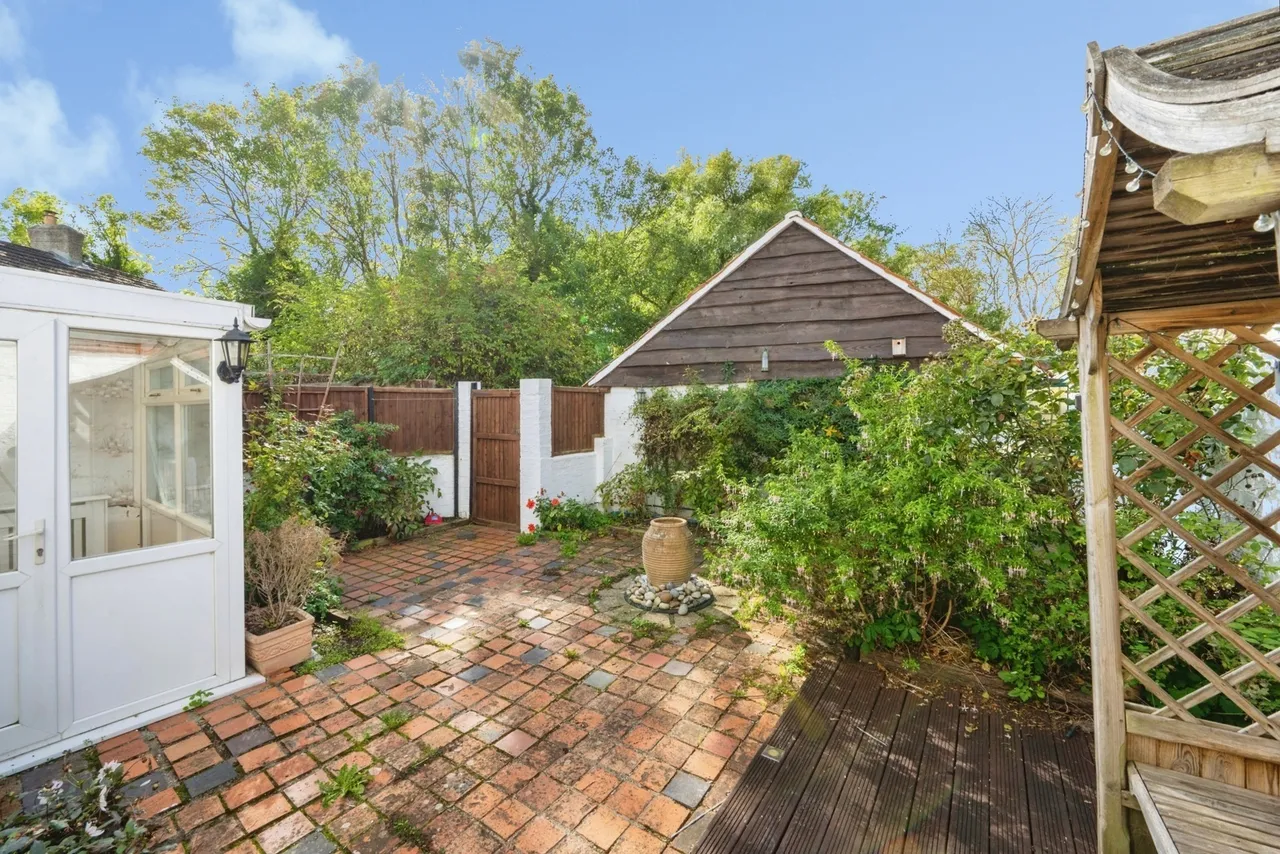 Keeley Lane, Wootton, MK43, photo 14
