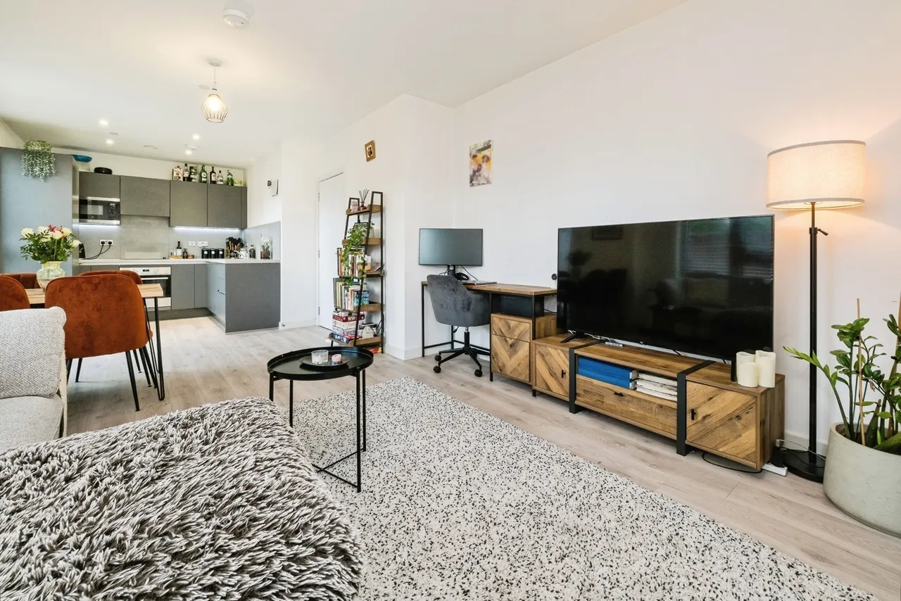 1 bed flat for sale — Ironworks Way, LONDON, London, E13