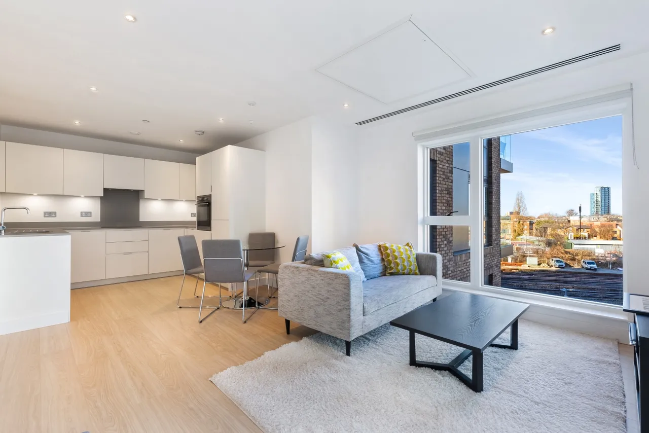 1 bed flat for sale — Cherry Orchard Road, Croydon, London, CR0
