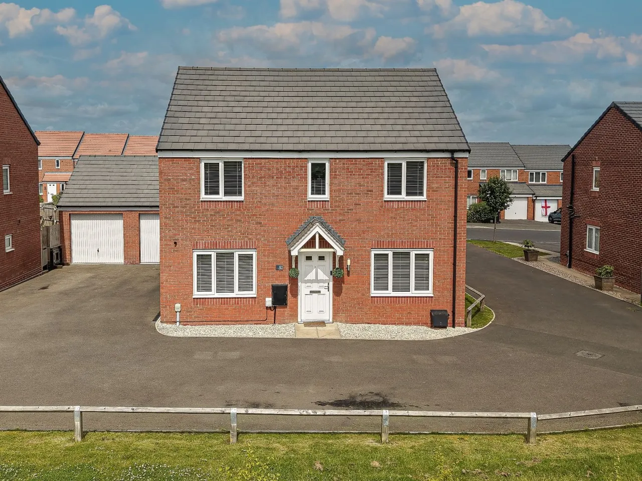 4 bed house for sale, Tigers Road, Fleckney, LE8