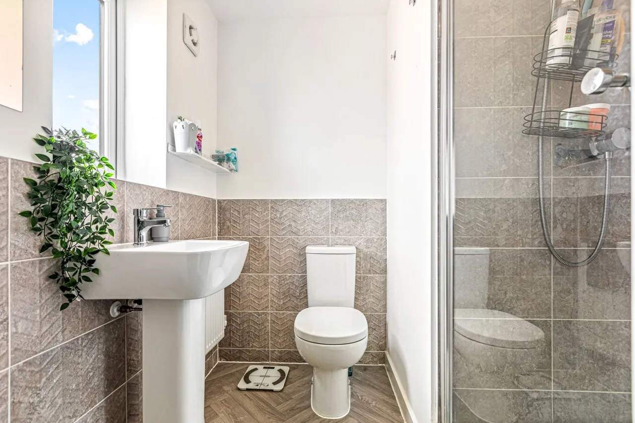Tigers Road, Fleckney, LE8, photo 16