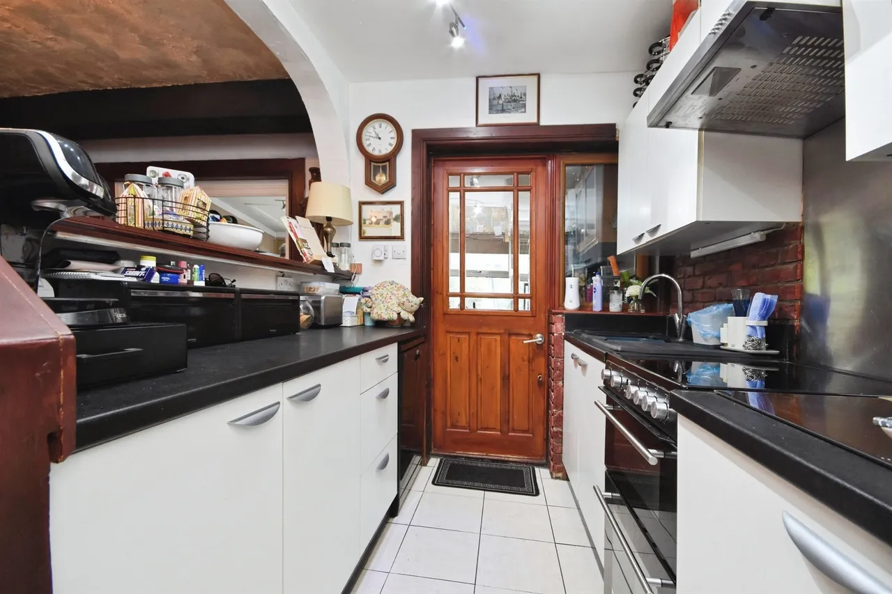 Beechfield Gardens, Romford, photo 8