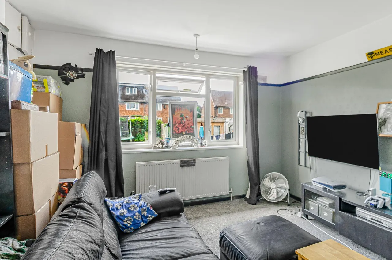 Hillman Drive, Inkersall, S43, photo 15
