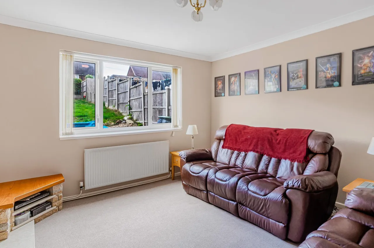 Hillman Drive, Inkersall, S43, photo 2
