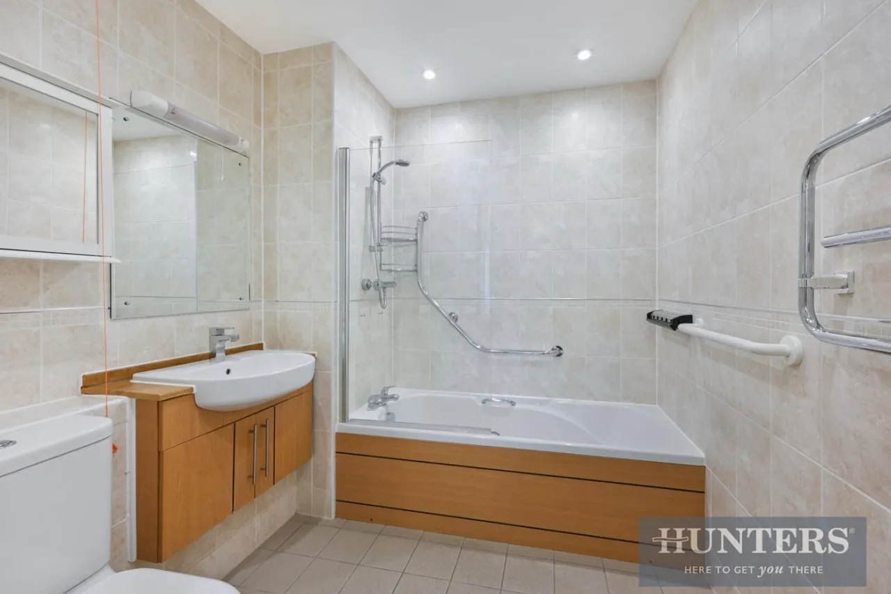 Waterloo Road, Epsom, KT19, photo 8