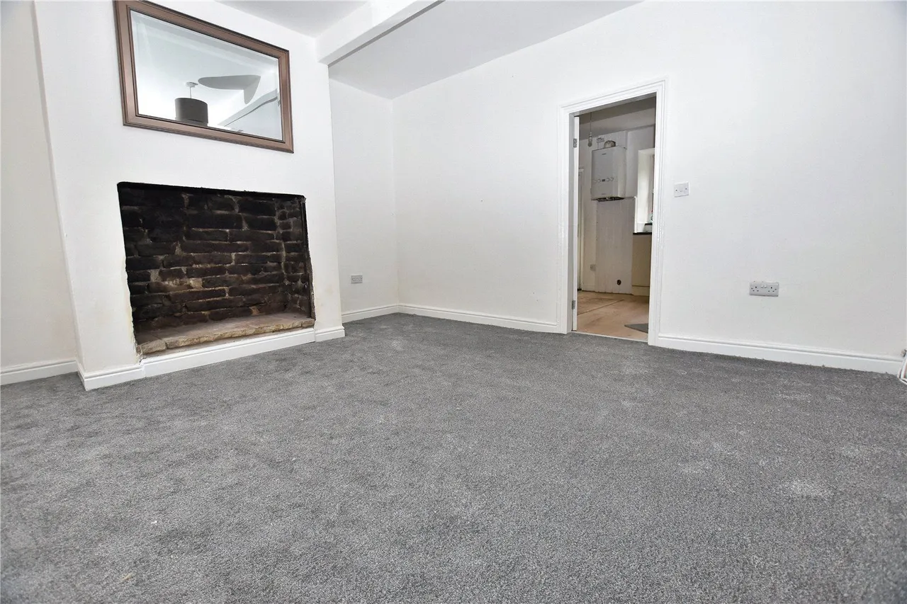 Old Road, Tintwistle, SK13, photo 3