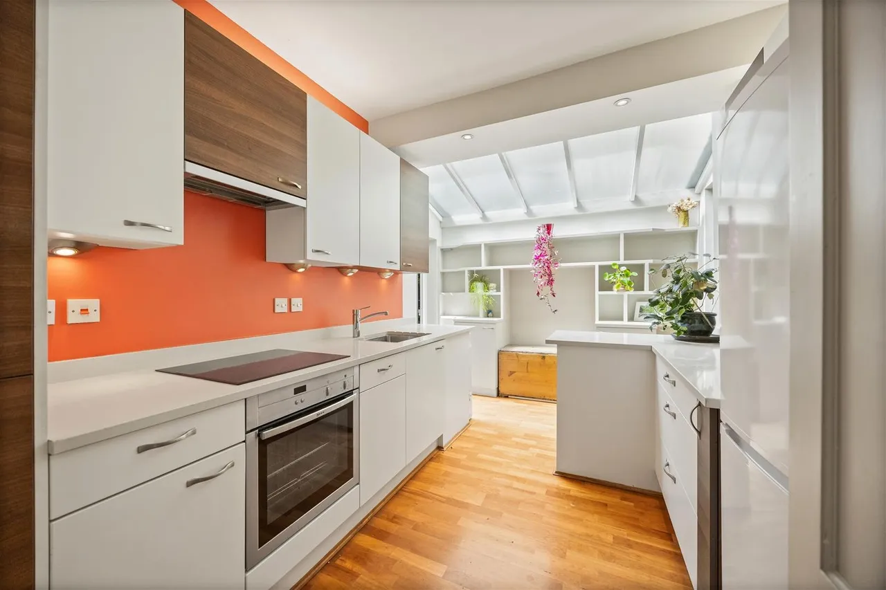 Crediton Road, London, NW10, photo 3