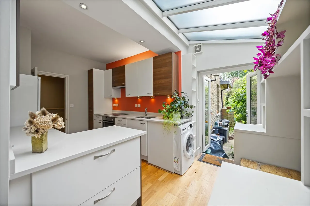 Crediton Road, London, NW10, photo 5