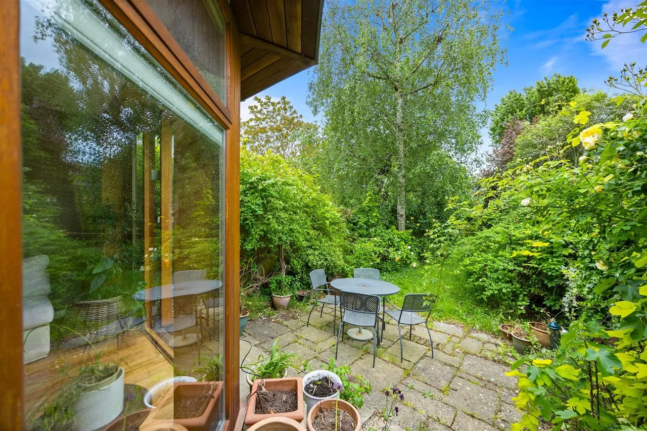 Crediton Road, London, NW10, photo 11