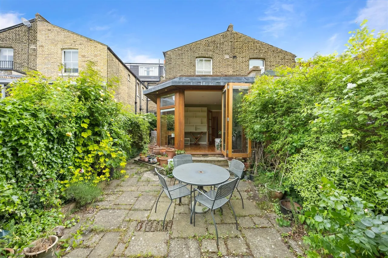 Crediton Road, London, NW10, photo 10