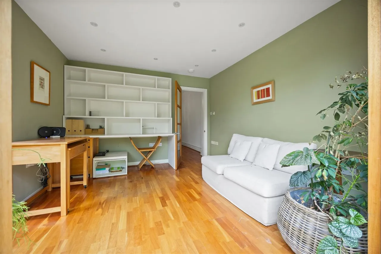 Crediton Road, London, NW10, photo 9