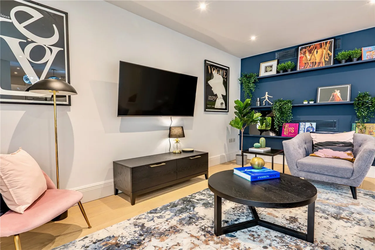 Lincoln's Inn Fields, London, WC2A, photo 13