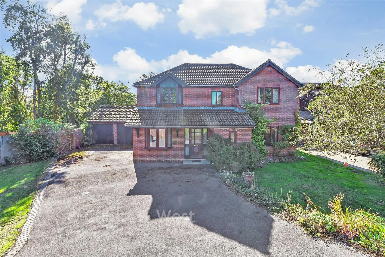 4 bed house for sale, Little Mead, Waterlooville, PO7