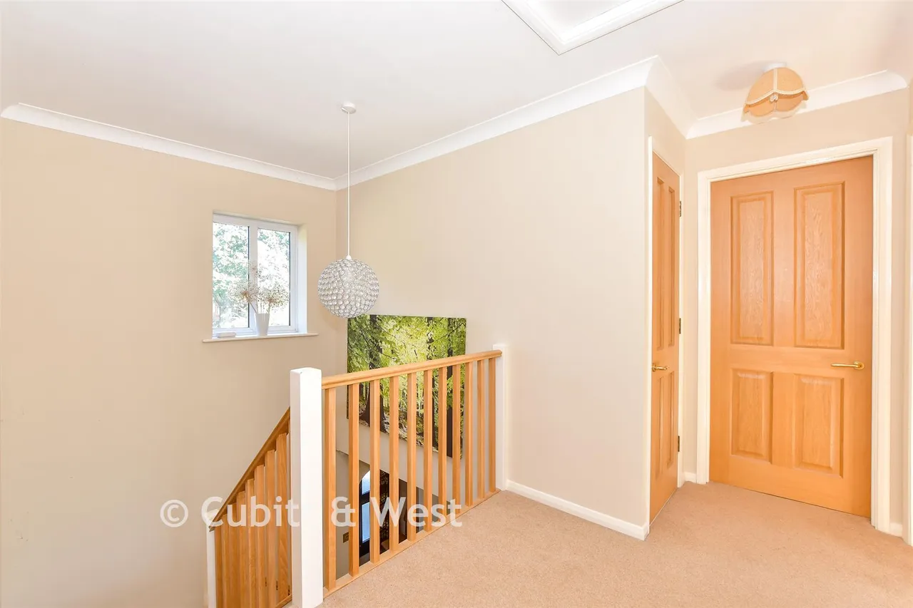 Little Mead, Waterlooville, PO7, photo 12